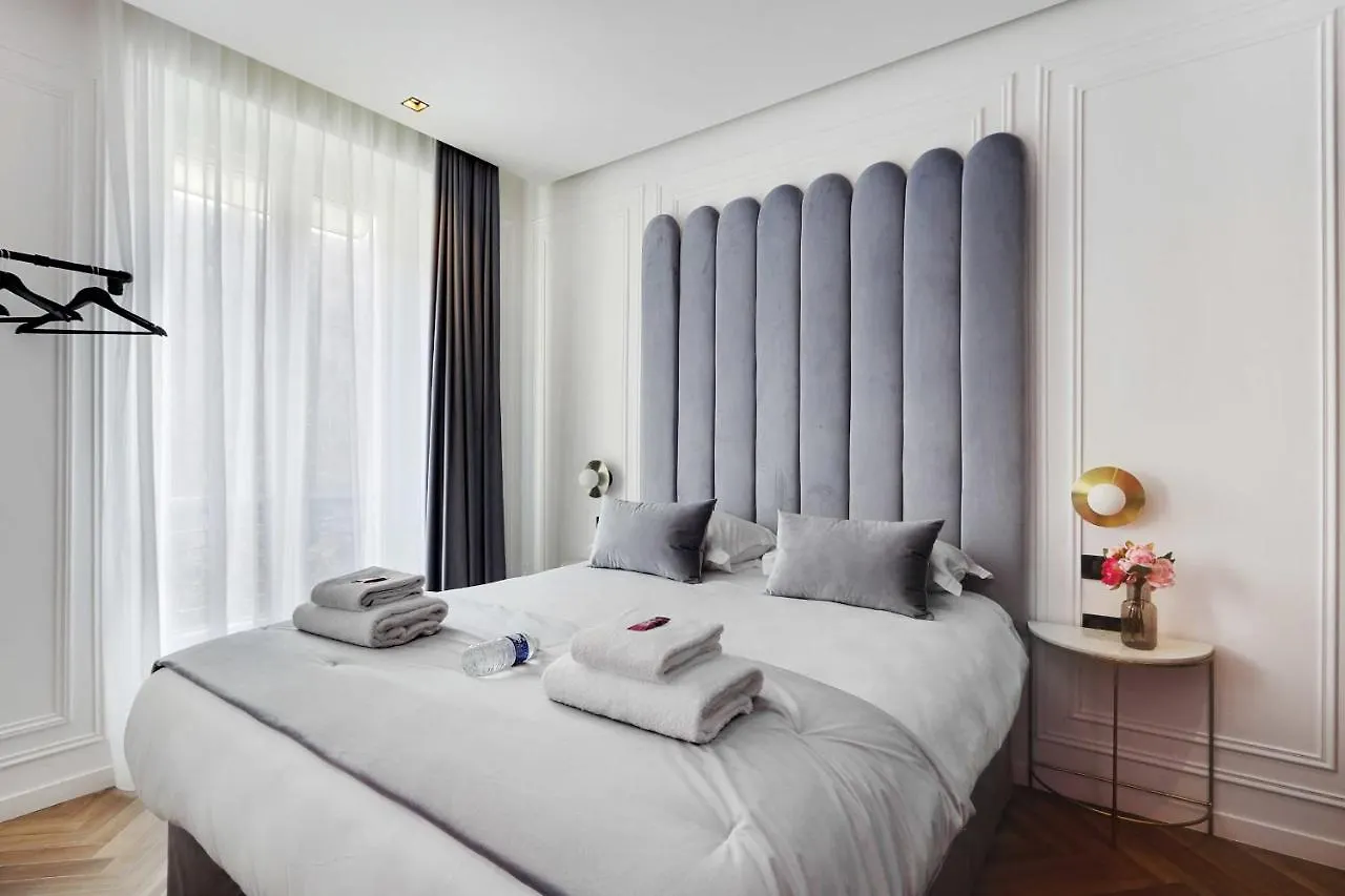 Holiday home Charming Private Room - 2P - Les Halles Paris France