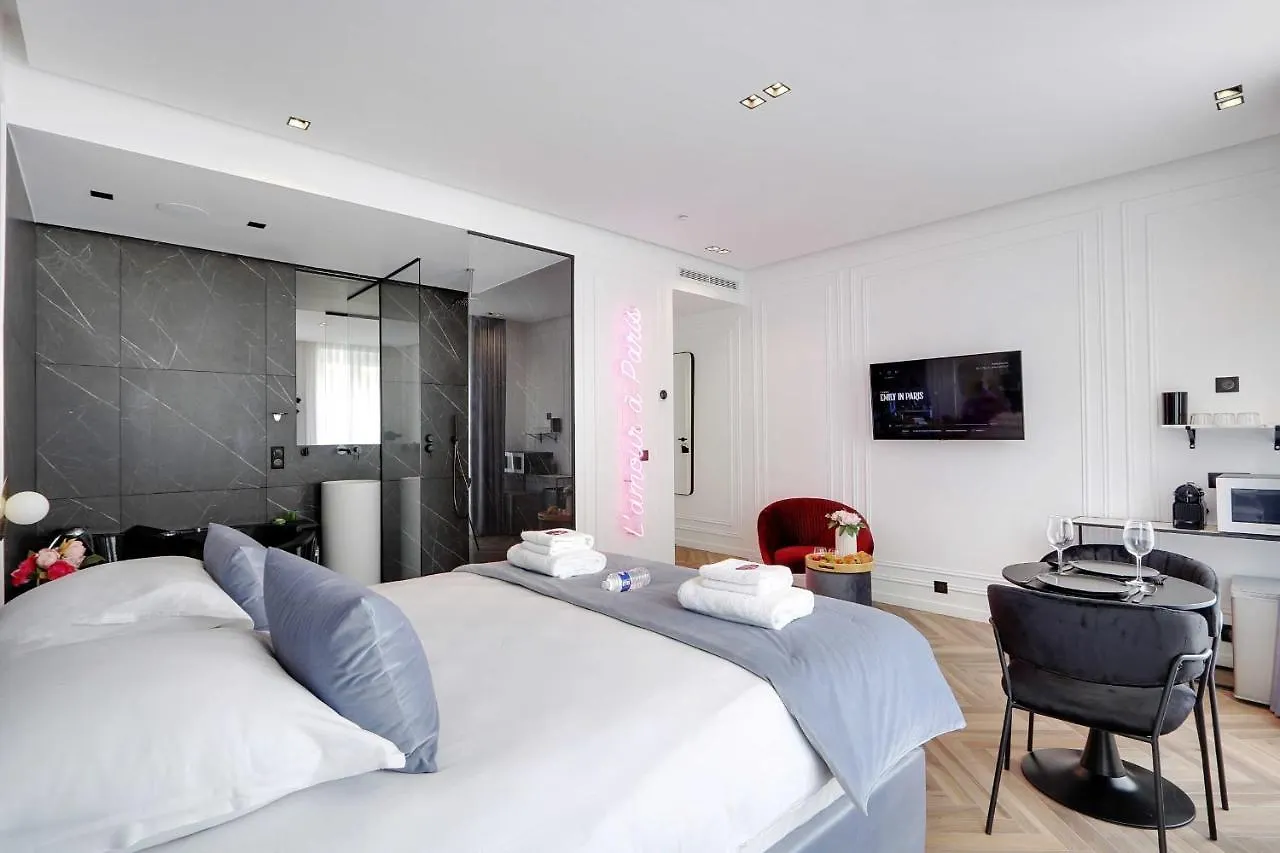 Charming Private Room - 2P - Les Halles Paris France
